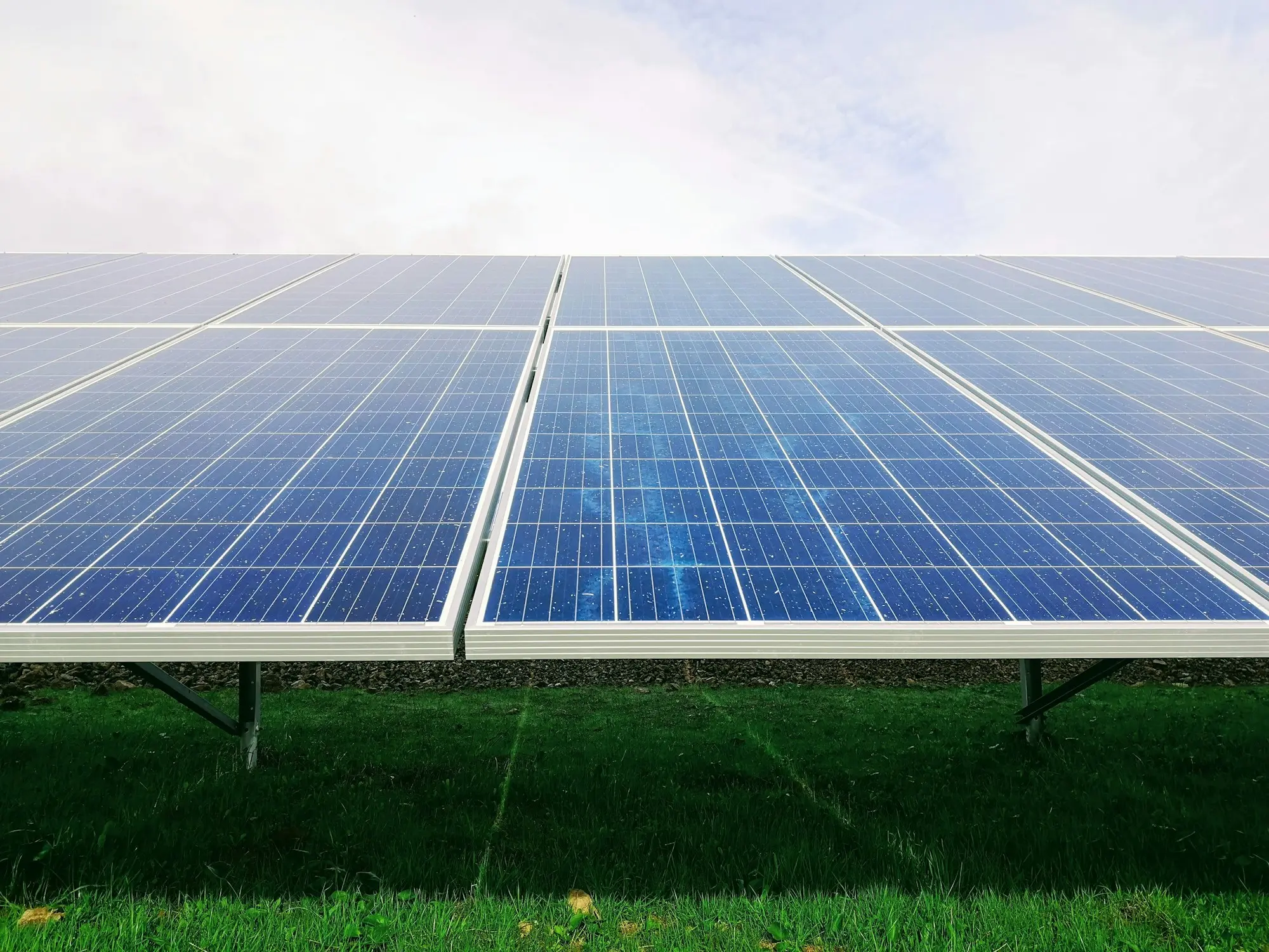 Comunidad de vecinos con paneles solares